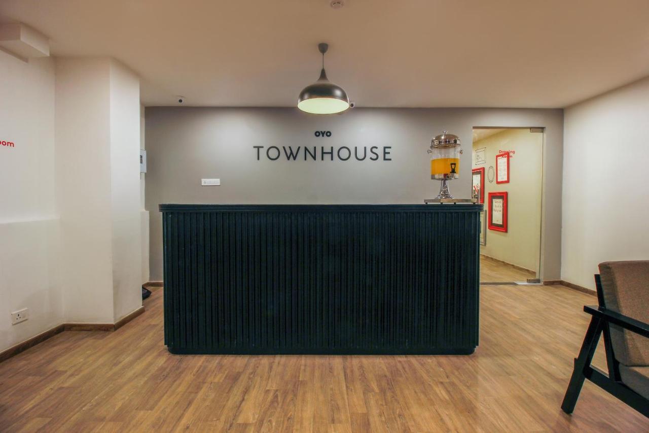 Townhouse White Ridge Shivam Road Hotel Lālāguda Buitenkant foto