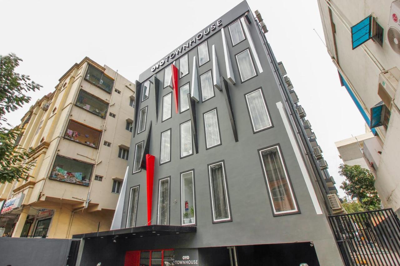 Townhouse White Ridge Shivam Road Hotel Lālāguda Buitenkant foto