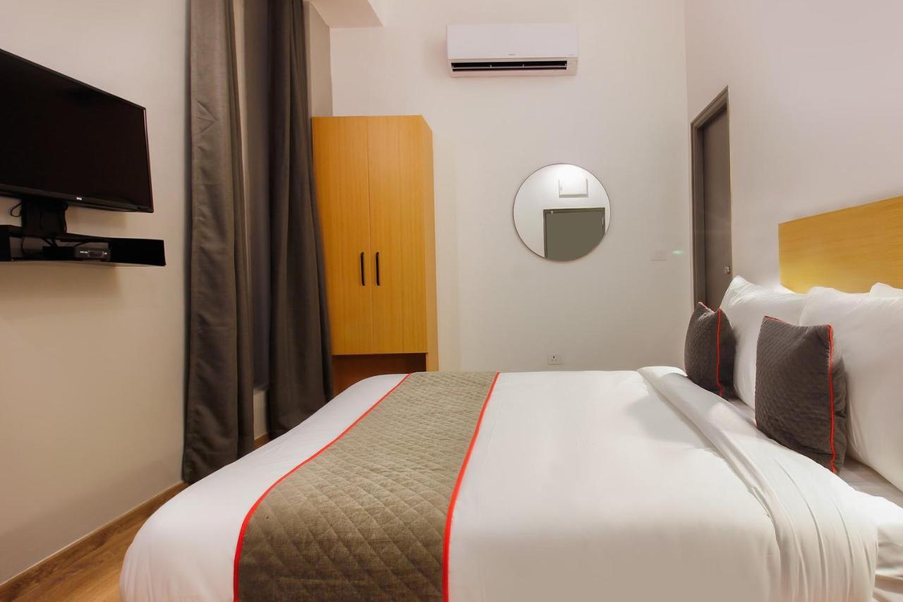 Townhouse White Ridge Shivam Road Hotel Lālāguda Buitenkant foto